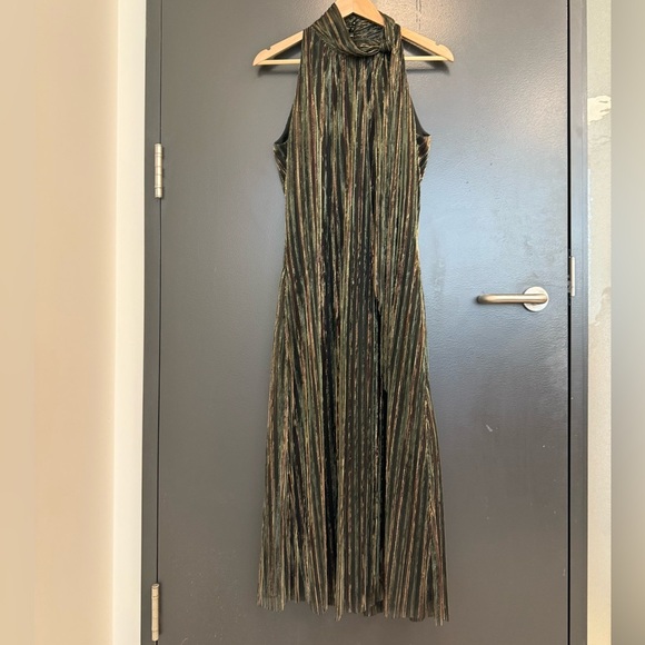 Johnny Was M EUC Metalic Green Halter Maxi Dress with scarf wrap iridescent. - Picture 8 of 14